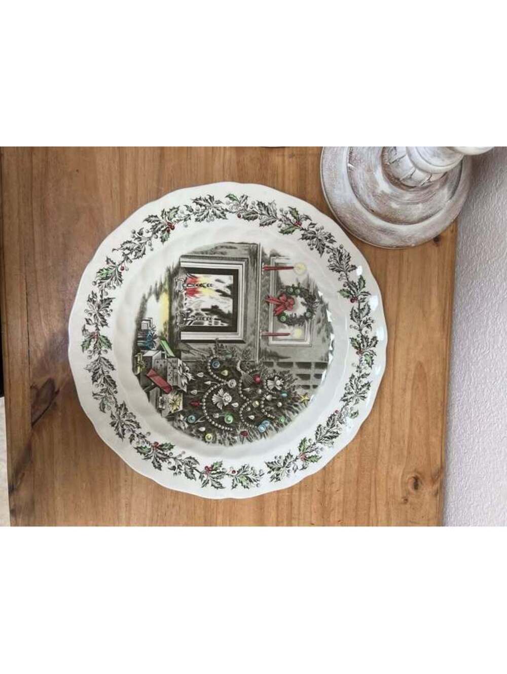 Johnson Bros Merry Christmas 12.5” Round Platter Chop Plate - Picture 2 of 6